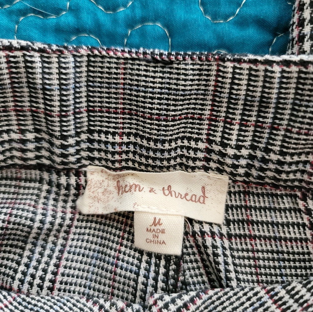 Hem & Thread Pants - M - Picture 3 of 8